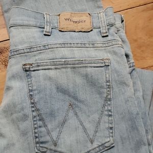 NWOT Wrangler Deyton Jeans